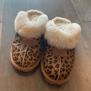 UGG Leopard Slippers. Size 7.